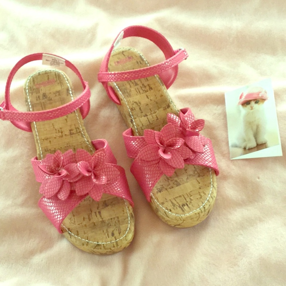 New w/ out tags adorable girls wedge sandals
